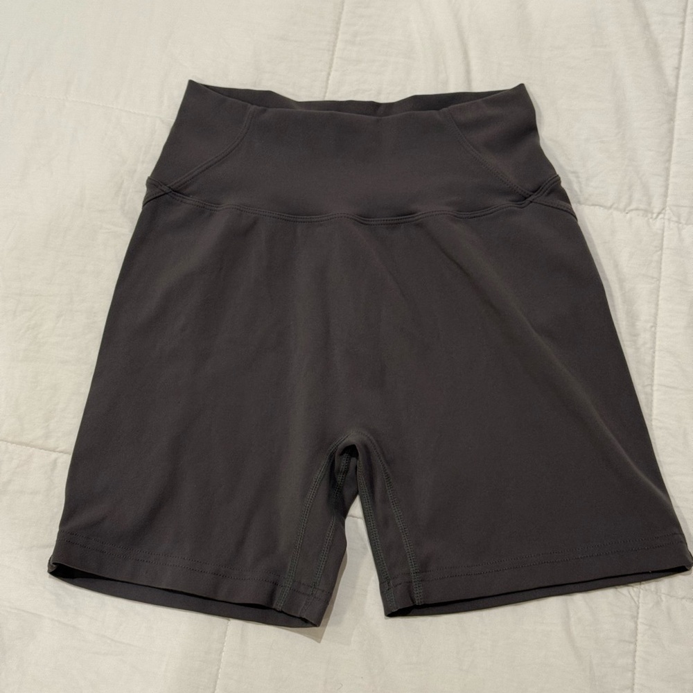 Alphalete Aura Short 5”